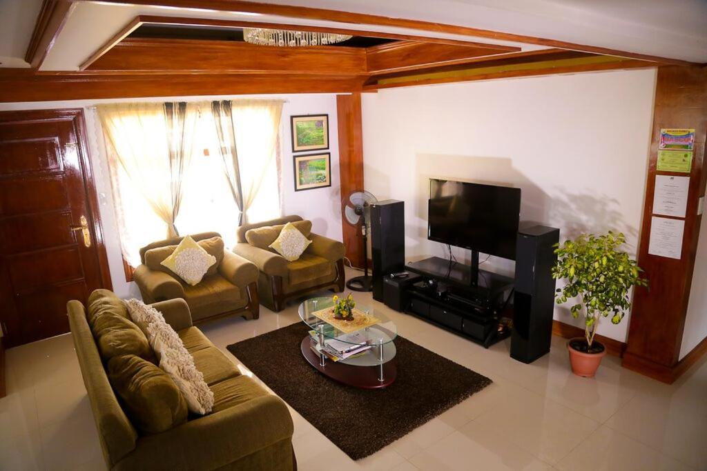 Florabells Iraya Guest House - Batanes Баско Экстерьер фото