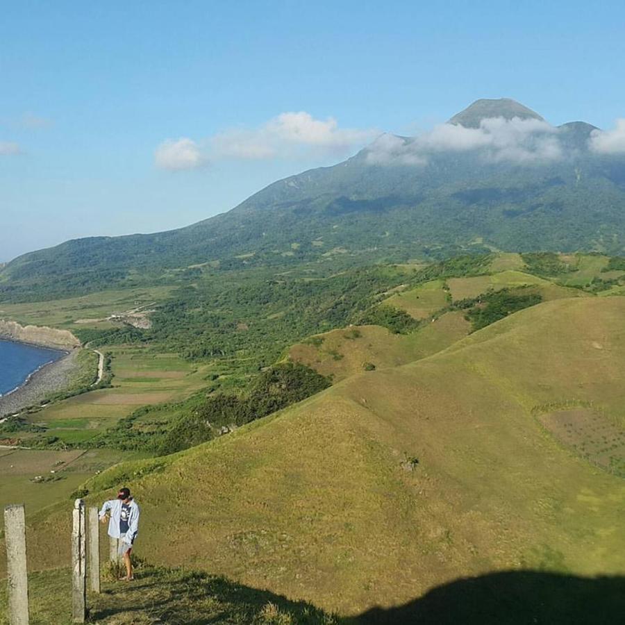 Florabells Iraya Guest House - Batanes Баско Экстерьер фото