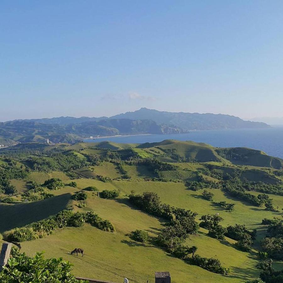 Florabells Iraya Guest House - Batanes Баско Экстерьер фото