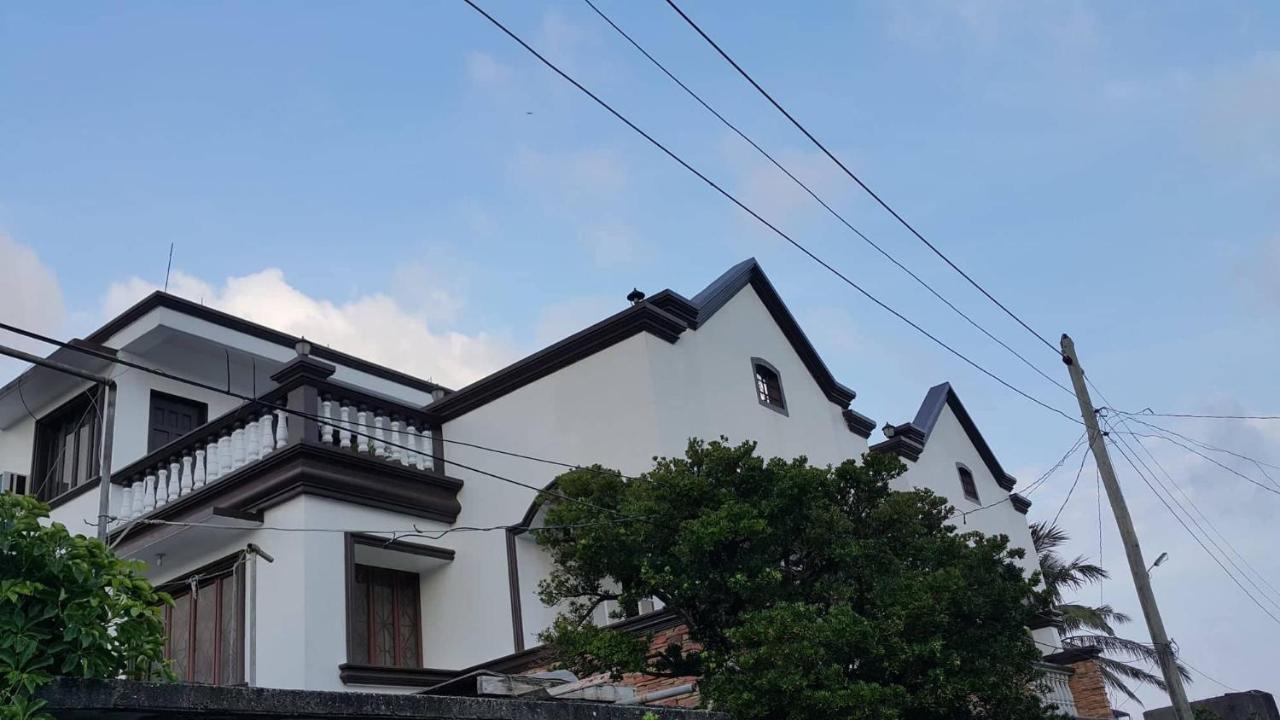 Florabells Iraya Guest House - Batanes Баско Экстерьер фото