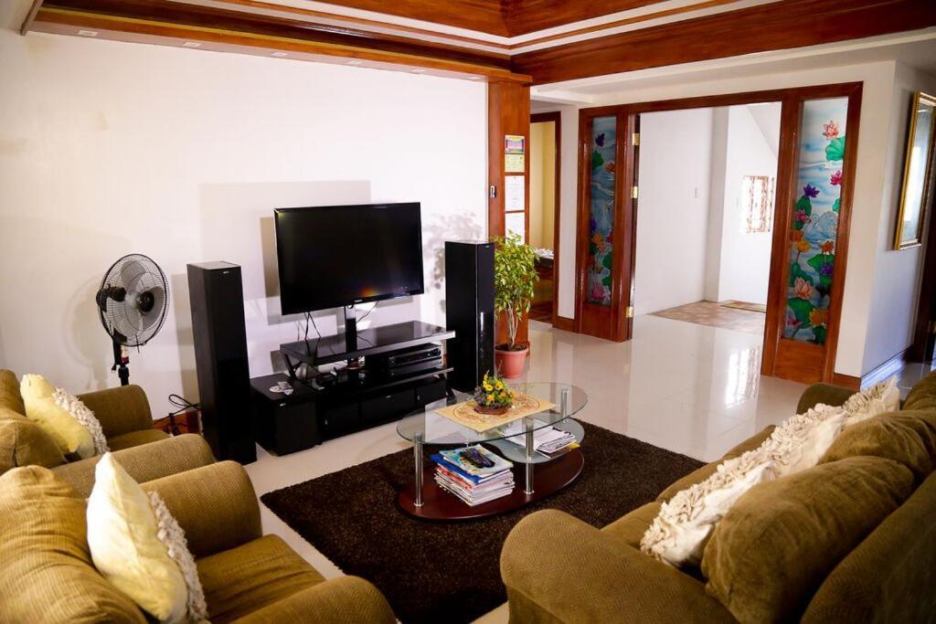 Florabells Iraya Guest House - Batanes Баско Экстерьер фото